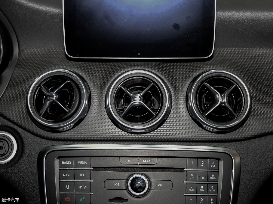 2017YGLA GLA 200 r