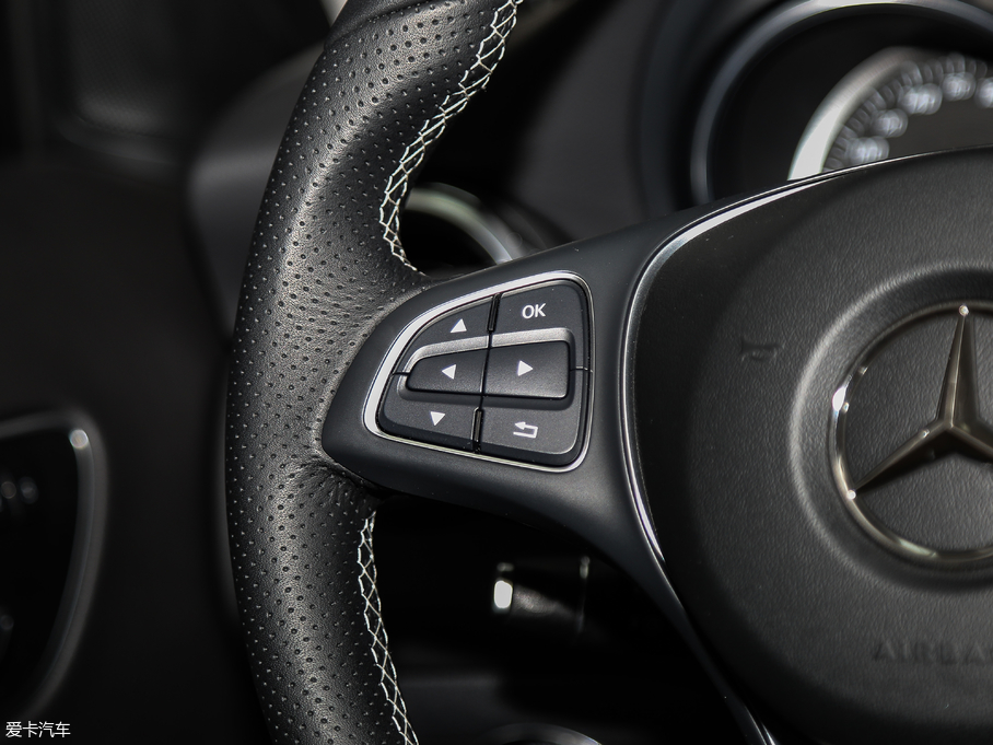 2017YGLA GLA 200 r