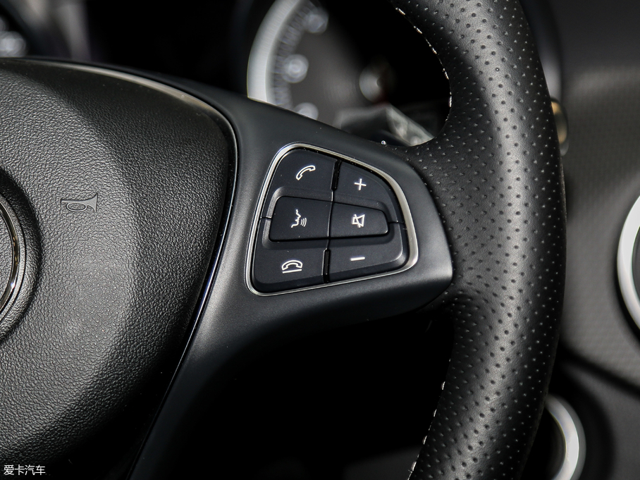 2017YGLA GLA 200 r