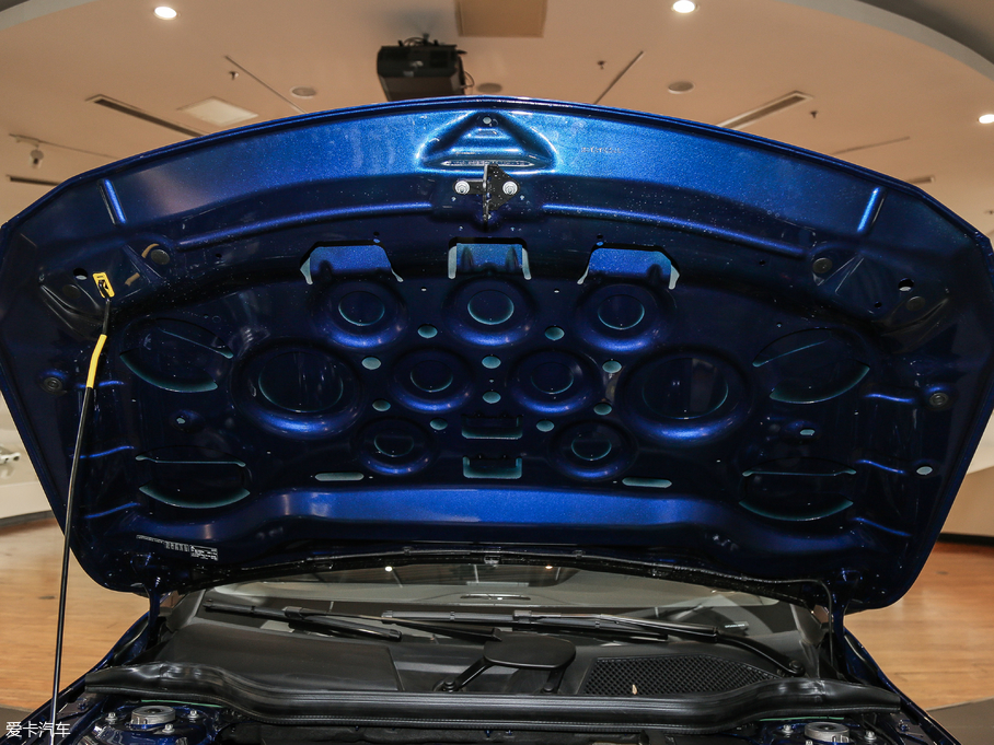 2017YGLA GLA 200 r