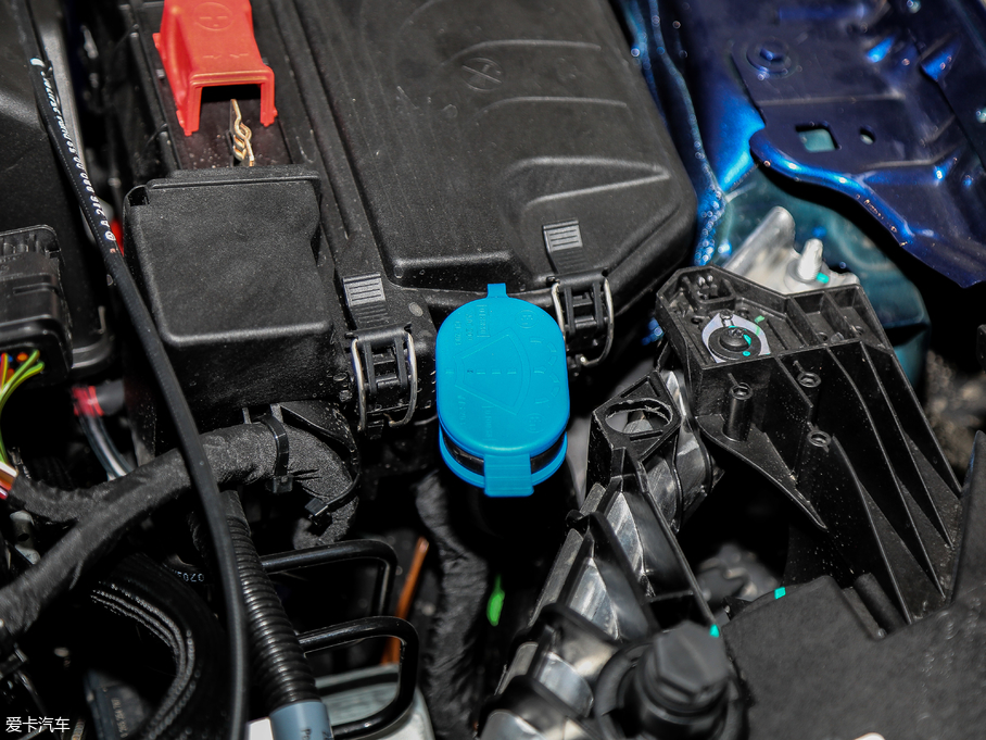 2017YGLA GLA 200 r(sh)