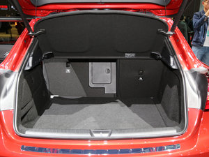 2017GLA 260 4MATIC \ g