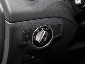 2017GLA 260 4MATIC \ п؅^