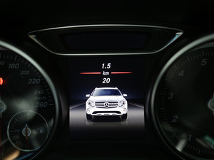 2017GLA 260 4MATIC \ п؅^