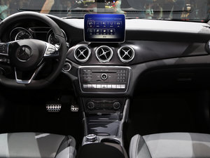 2017GLA 260 4MATIC \ п؅^