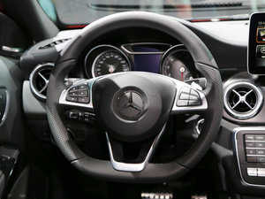 2017GLA 260 4MATIC \ п؅^