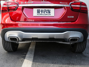 2017GLA 220 4MATIC r ^