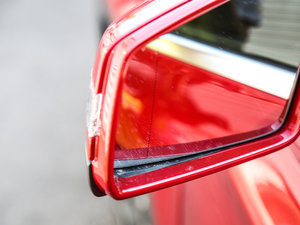 2017GLA 220 4MATIC r ^