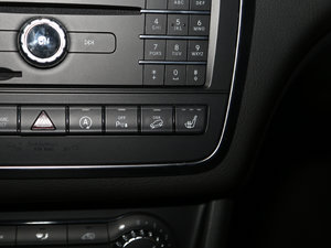 2017GLA 220 4MATIC A п؅^