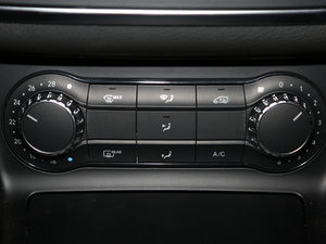 2017GLA 220 4MATIC A п؅^