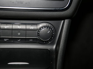 2017GLA 220 4MATIC A п؅^(q)