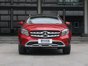 2017款GLA 200 动感型 正前