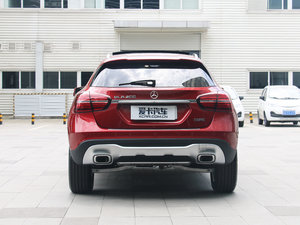 2017款GLA 200 动感型 正后	
