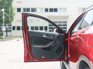 2017GLA 200 Ӹ {λ܇T