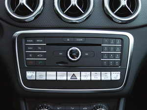 2017款GLA 220 4MATIC 时尚型 音响调节