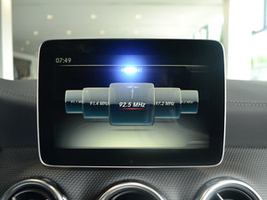 2017GLA 200 r п_@ʾ