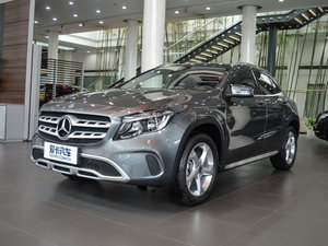 2017GLA 200  ǰ45