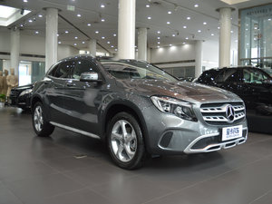 2017GLA 200  