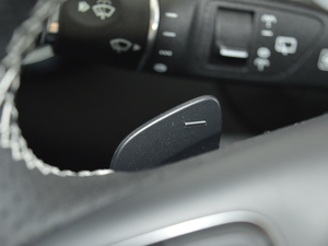 2017GLA 220 4MATIC r п؅^