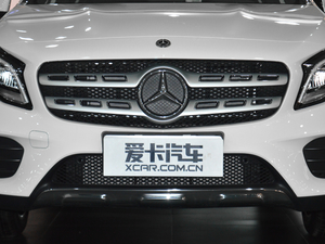 2017款GLA 260 4MATIC 运动型 中网