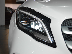 2017GLA 260 4MATIC \ (ji)^