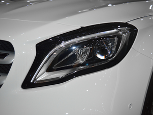 2017GLA 260 4MATIC \ (ji)^