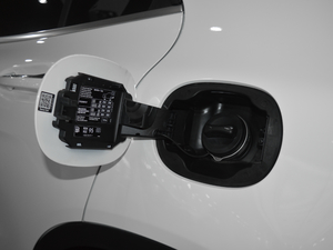 2017GLA 260 4MATIC \ w