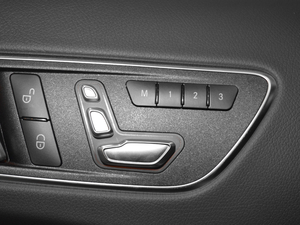 2017GLA 260 4MATIC \(yn)(dng) {{(dio)(ji)