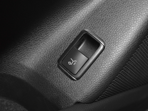 2017GLA 260 4MATIC \ g