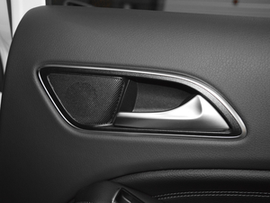 2017GLA 260 4MATIC \ g