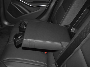 2017GLA 260 4MATIC \ g