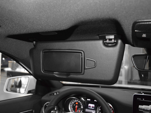 2017GLA 260 4MATIC \ g