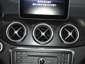 2017GLA 260 4MATIC \ {L