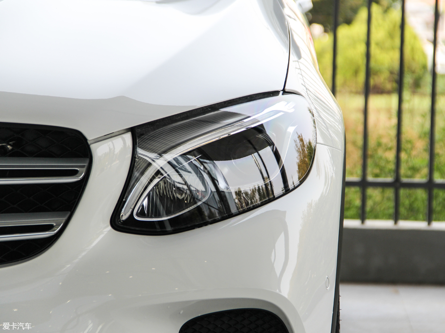 2018YGLC GLC 260 4MATIC A