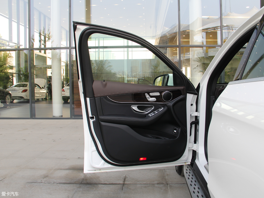 2018YGLC GLC 260 4MATIC A