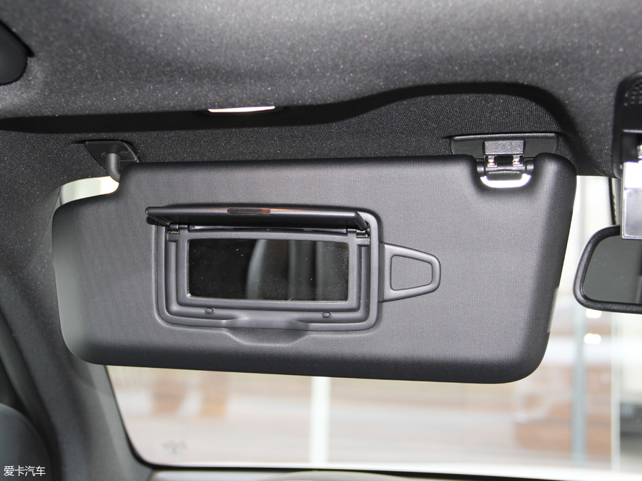 2018YGLC GLC 260 4MATIC A