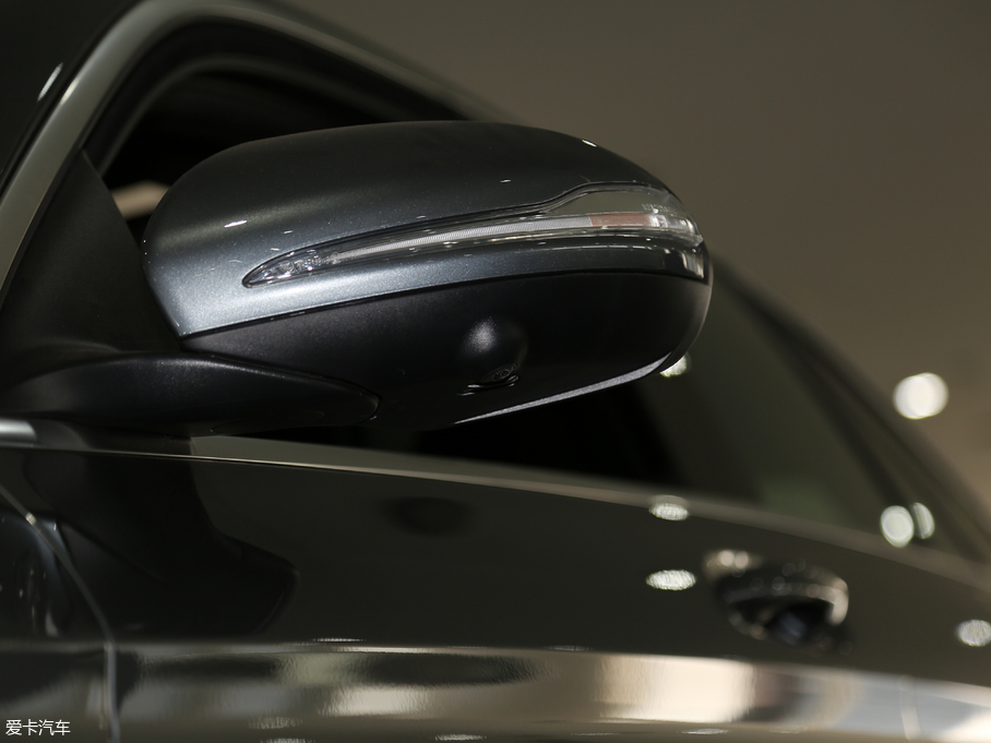 2018YGLC GLC 300 4MATIC A