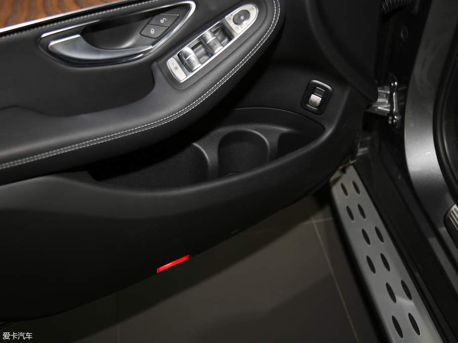 2018YGLC GLC 300 4MATIC A