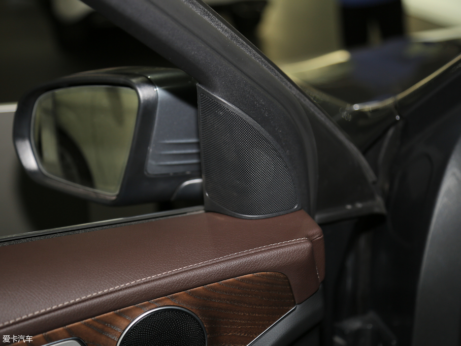 2018YGLC GLC 300 4MATIC A