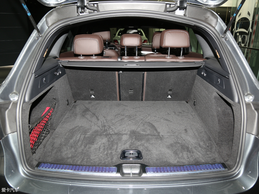 2018YGLC GLC 300 4MATIC A