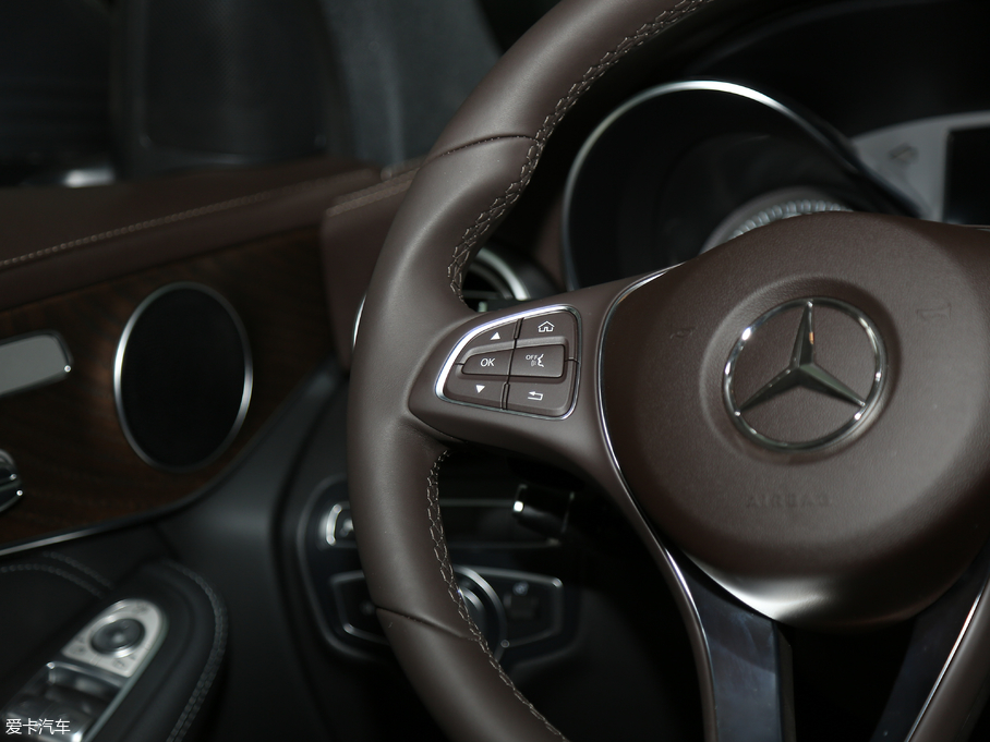 2018YGLC GLC 300 4MATIC A