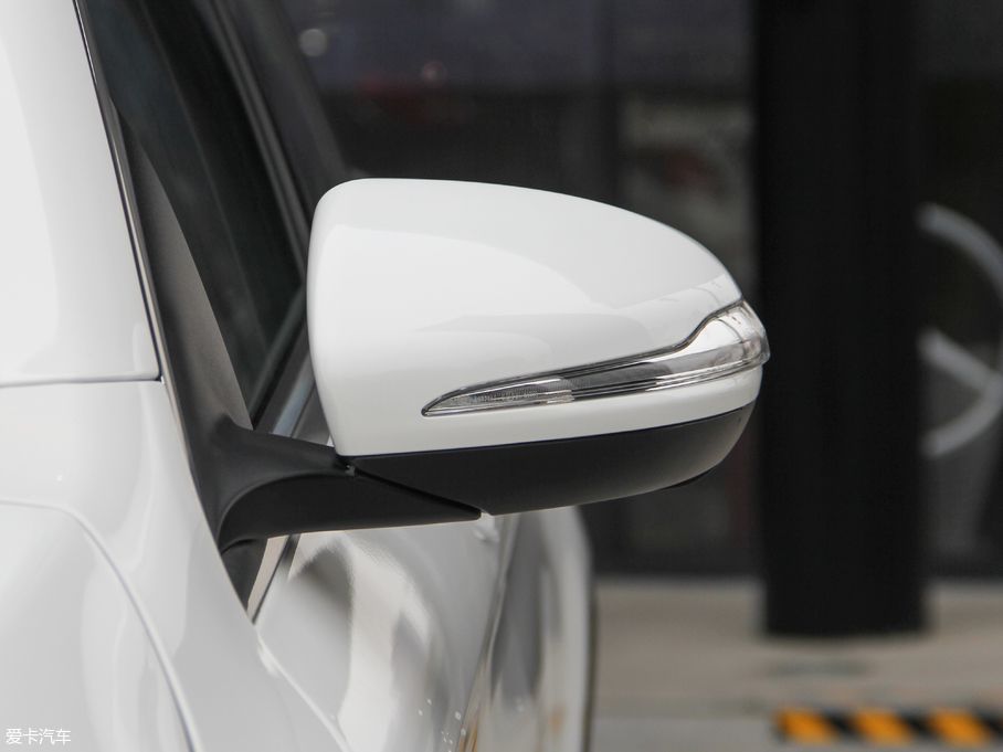 2018YGLC GLC 260 4MATIC Ӹ