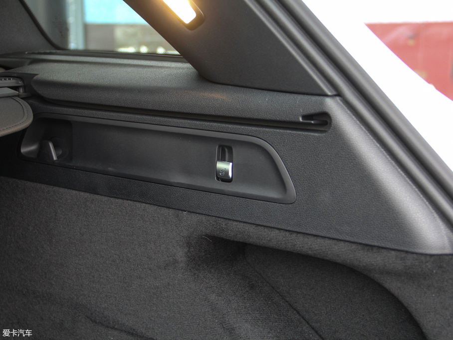 2018YGLC GLC 260 4MATIC Ӹ