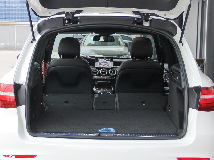 2018YGLC GLC 260 4MATIC Ӹ