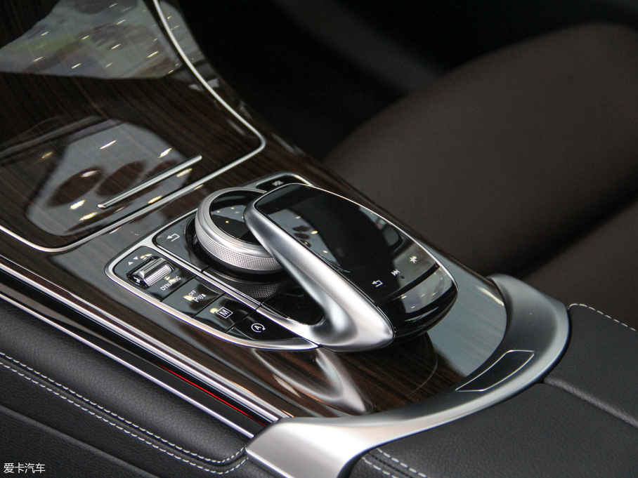 2018YGLC GLC 260 4MATIC Ӹ