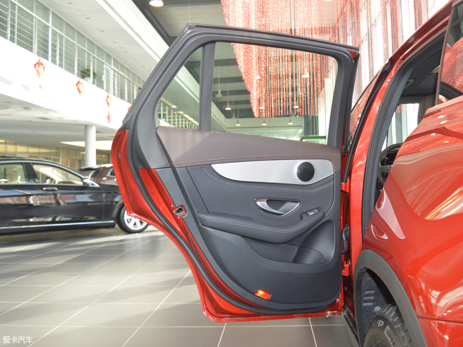 2018YGLC GLC 200 4MATIC