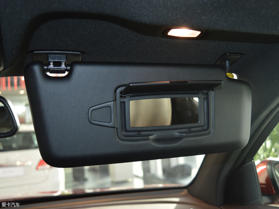 2018YGLC GLC 200 4MATIC