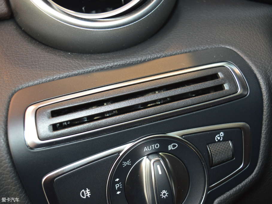 2018YGLC GLC 200 4MATIC