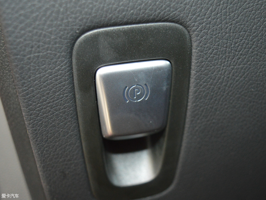 2018YGLC GLC 200 4MATIC