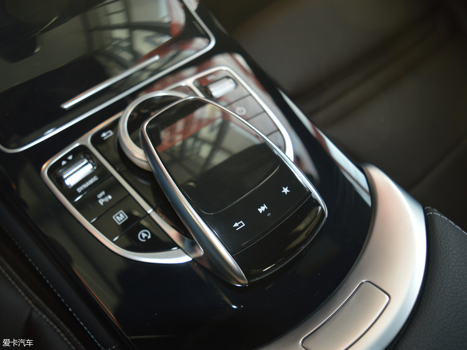 2018YGLC GLC 200 4MATIC